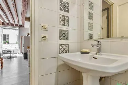Faubourg Du Temple 2 - Ci - Pleasant, Light-filled Parisian - 2p * Paris