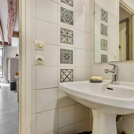 Faubourg Du Temple 2 - Ci - Pleasant, Light-filled Parisian - 2p Appartamento *
