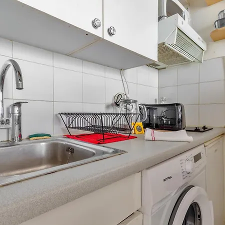 Faubourg Du Temple 2 - Ci - Pleasant, Light-filled Parisian - 2p Apartment