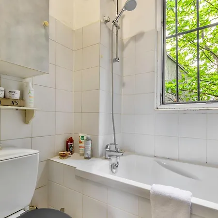 Faubourg Du Temple 2 - Ci - Pleasant, Light-filled Parisian - 2p Appartamento Parigi